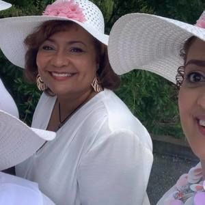 Meet your Posher, Angelio